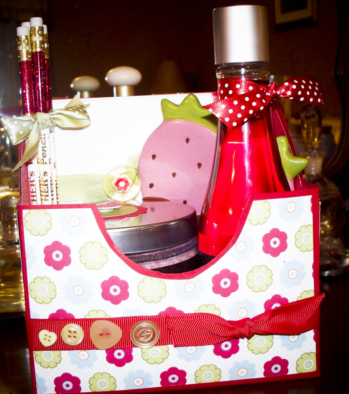 This is the gift that I made for my daughter's PreK teacher.  I LOVE Timeless Templates -...