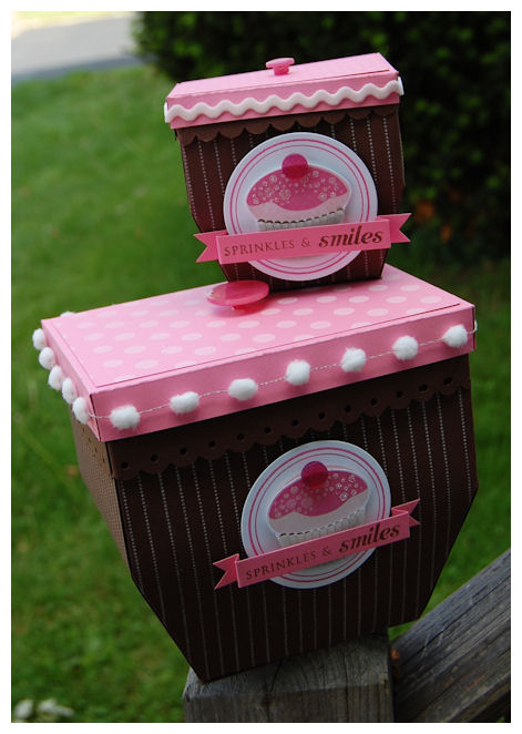 Supplies:<br />
<br />
 My Timeless Template: Pack a Picnic<br />
<br />
Stamps: Cupcake...