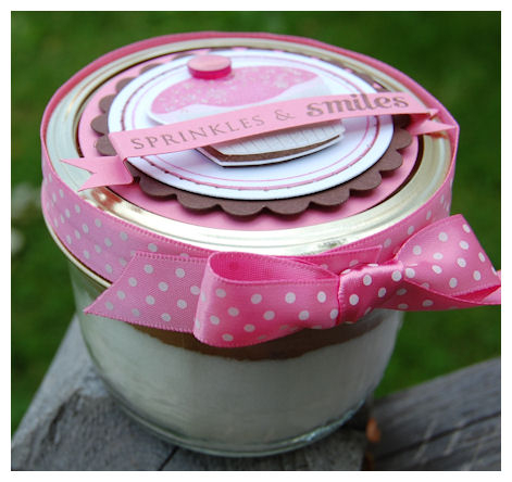 Supplies:<br />
<br />
 My Timeless Template: Pack a Picnic<br />
<br />
Stamps: Cupcake...