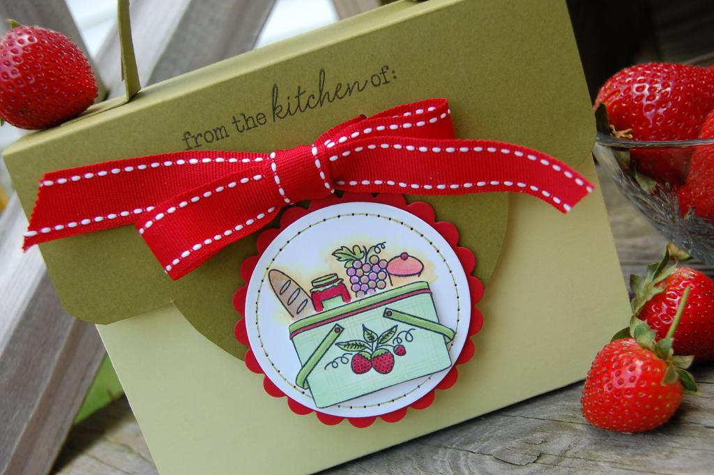 Supplies:<br />
<br />
My Timeless Template: Card Couture<br />
<br />
Stamps: Vintage...