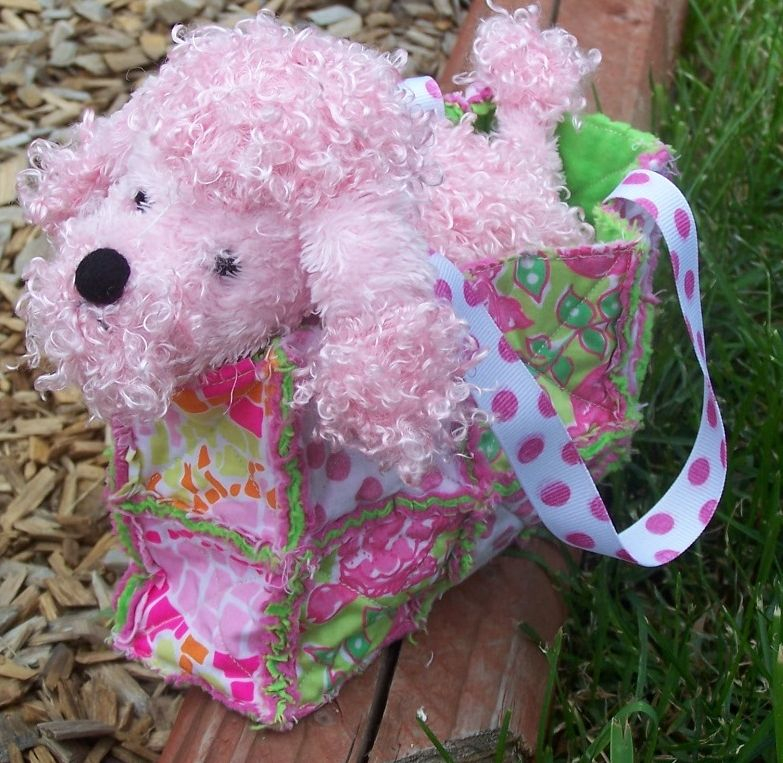 Perfect size for a littlekinz or small stuffed animal.