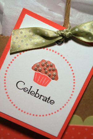 Cupcake Birthday tag detail
