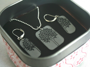 Inside the tree tin