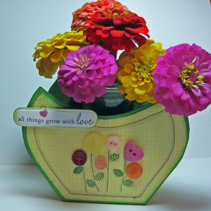 Pretty Petal Pocket Template with Every Day Button Bits