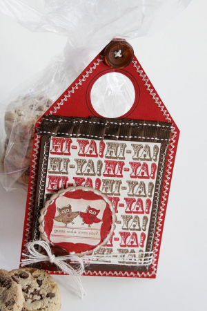 Say it with Style- Giant Tag Button Closure