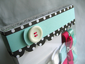 Card Makers Essentials Kit/Gift Detail 2