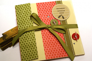 December Details Envelope Book