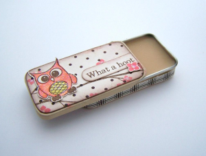 Owl Lip Gloss open