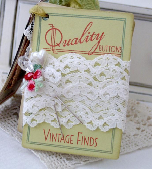 Vintage Style Button Card Mini Album