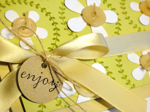 Daisy Wreath Card - detail