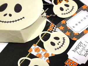 Halloween Skeleton Card & Box - detail