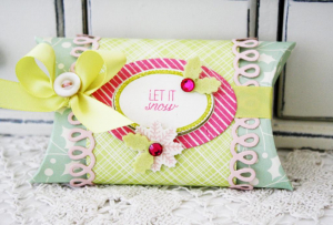 Let it Snow Pillow Box
