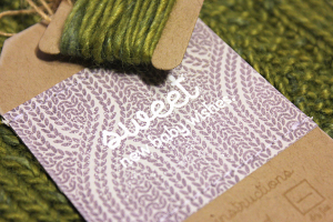 Baby Knitted Gift Tag - detail