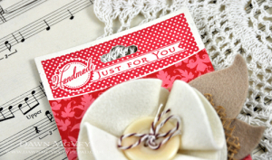 Felt Flower Pin detail