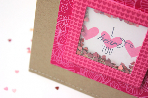 I Heart You Shaker Card - detail