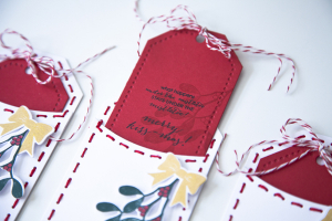 XOXO Mistletoe Tags