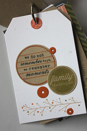 Thanksgiving Mini Tag Book - detail