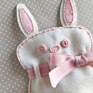 Drawstring Bunny Bag - detail