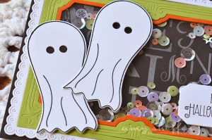 Dress Up Dolls: Halloween - Ghost Detail