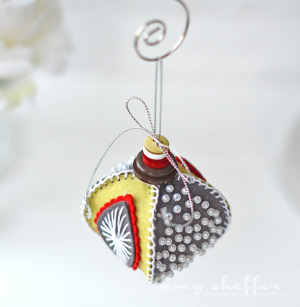 Stitched Ornament - Button Stack Top