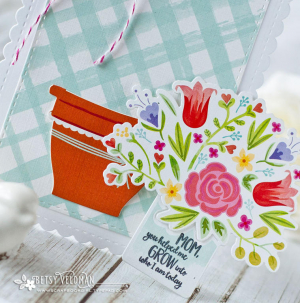 Bloom-Potted-Mom-Dtl1