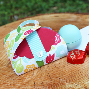 Petal Box Purse 3