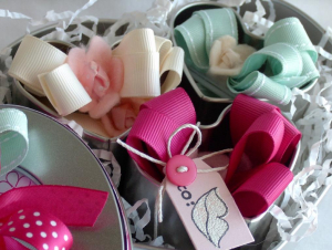 You're My Everything hair bows in gift tin
