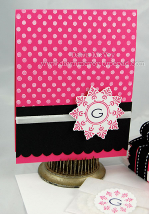 G Monogram note card