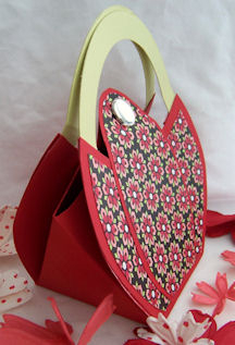 perfect petal pocket side detail