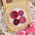 Vintage Doilies and Buttons
